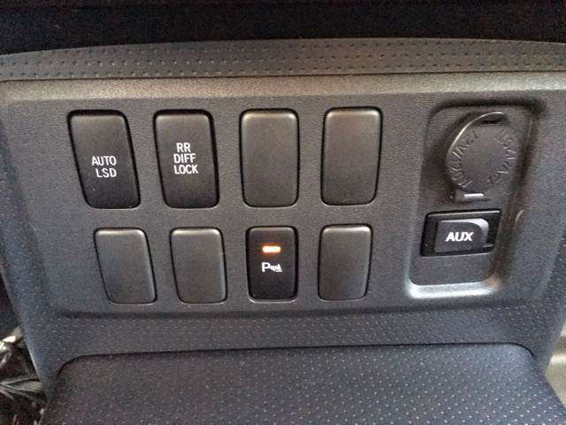 2007 Toyota FJ Cruiser 4dr SUV (4L V6 5A)